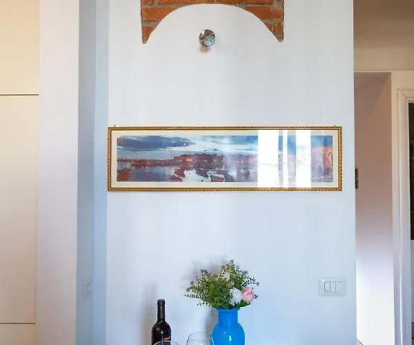 Apartment Red House - Florence